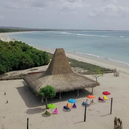 Costa Beach Resort & Club Waingapu Luaran gambar