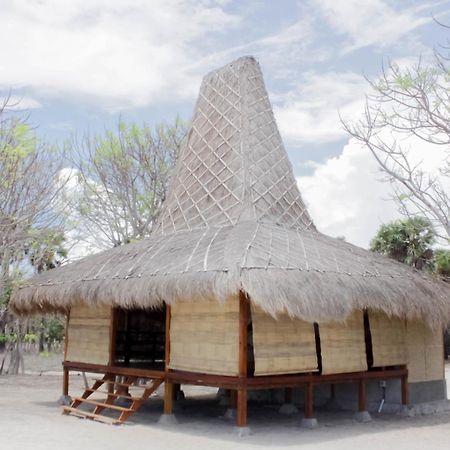 Costa Beach Resort & Club Waingapu Bilik gambar