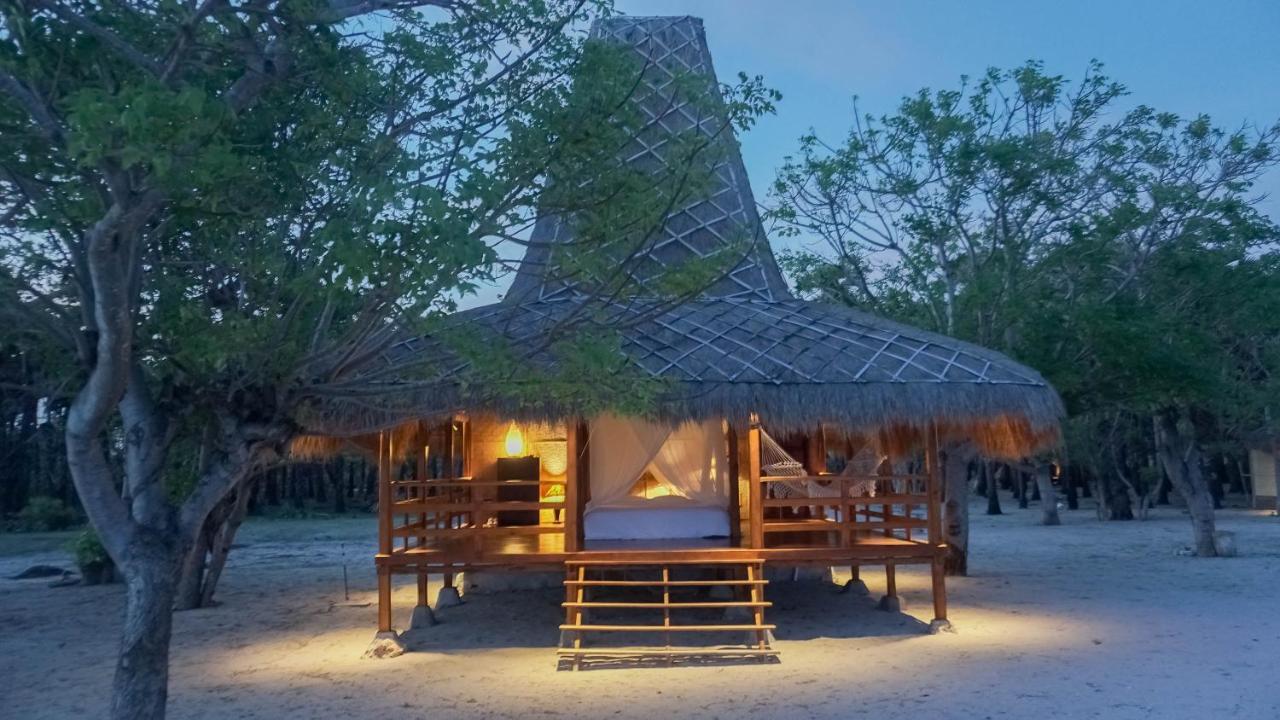 Costa Beach Resort & Club Waingapu Luaran gambar