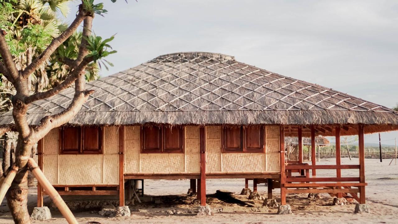 Costa Beach Resort & Club Waingapu Luaran gambar
