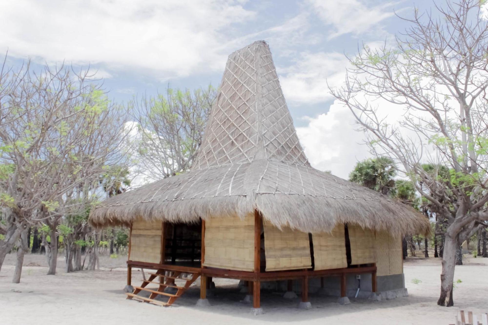 Costa Beach Resort & Club Waingapu Bilik gambar